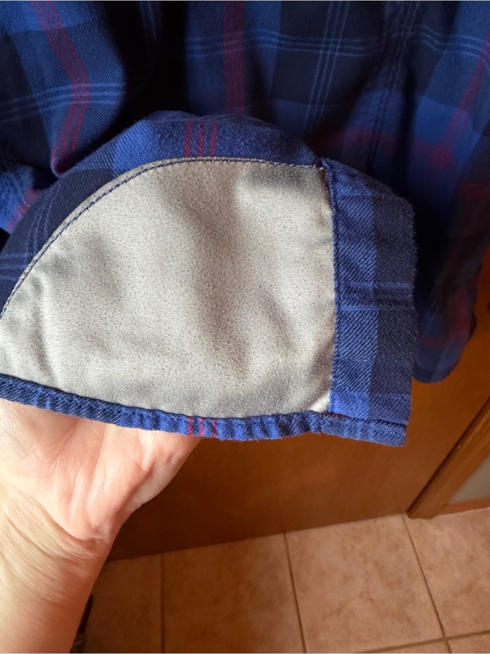 Duluth women’s flannel - Picture 3 of 12